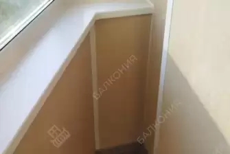 Остекление и отделка балкона в многоквартирном доме