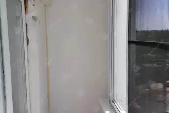 Холодное остекление балкона в многоквартирном доме