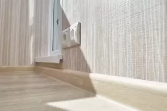 Отделка балкона МДФ с утеплением и остеклением