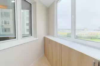 Обшивка ПВХ панелями балкона Утюжок