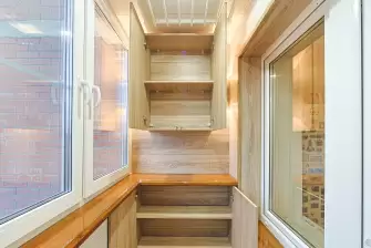 Остекление балкона и установка шкафа и сушилки