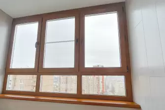Отделка балкона ламинатом с остеклением