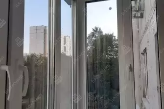 Отделка и остекление Г-образного балкона